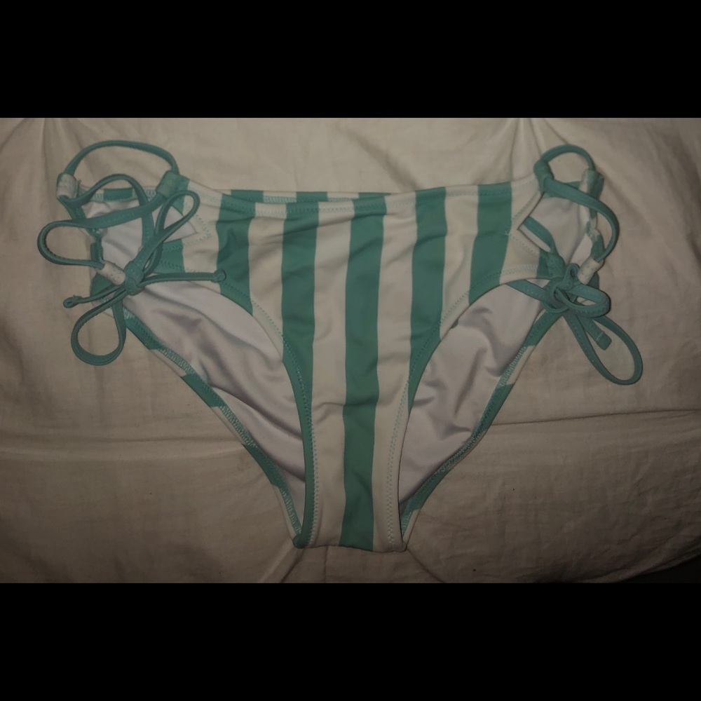swimsuit - Picture 2 of 2